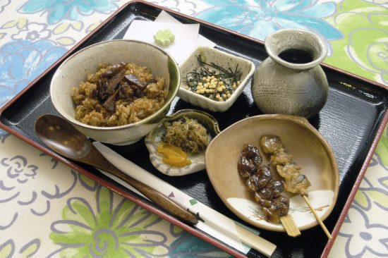 蛤茶漬セット（蛤・浅利串焼付）